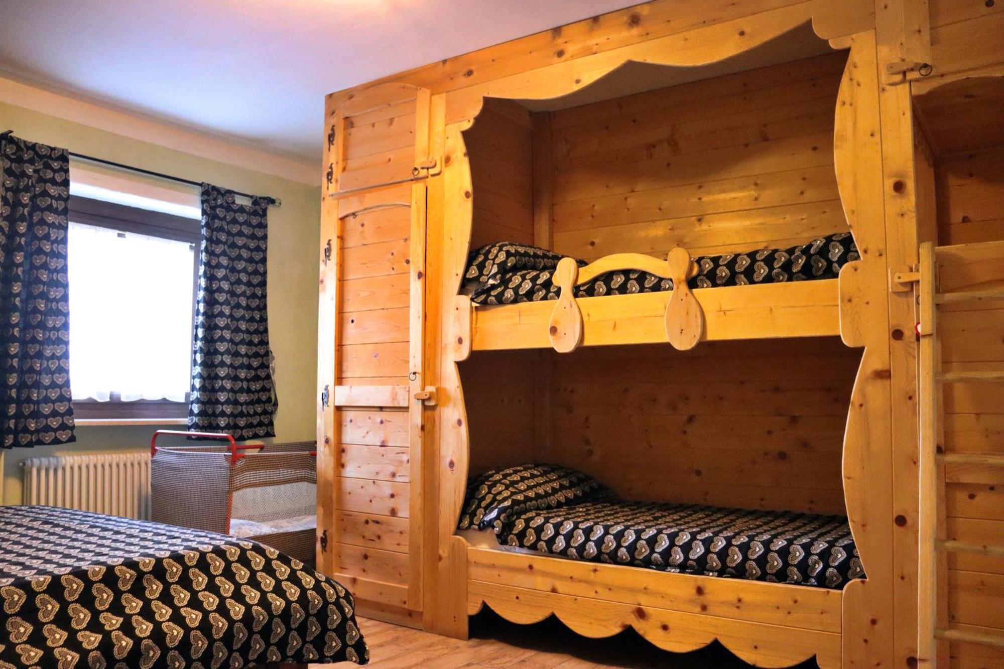 Chevres A Cheval - Apartment Aosta Eksteriør billede