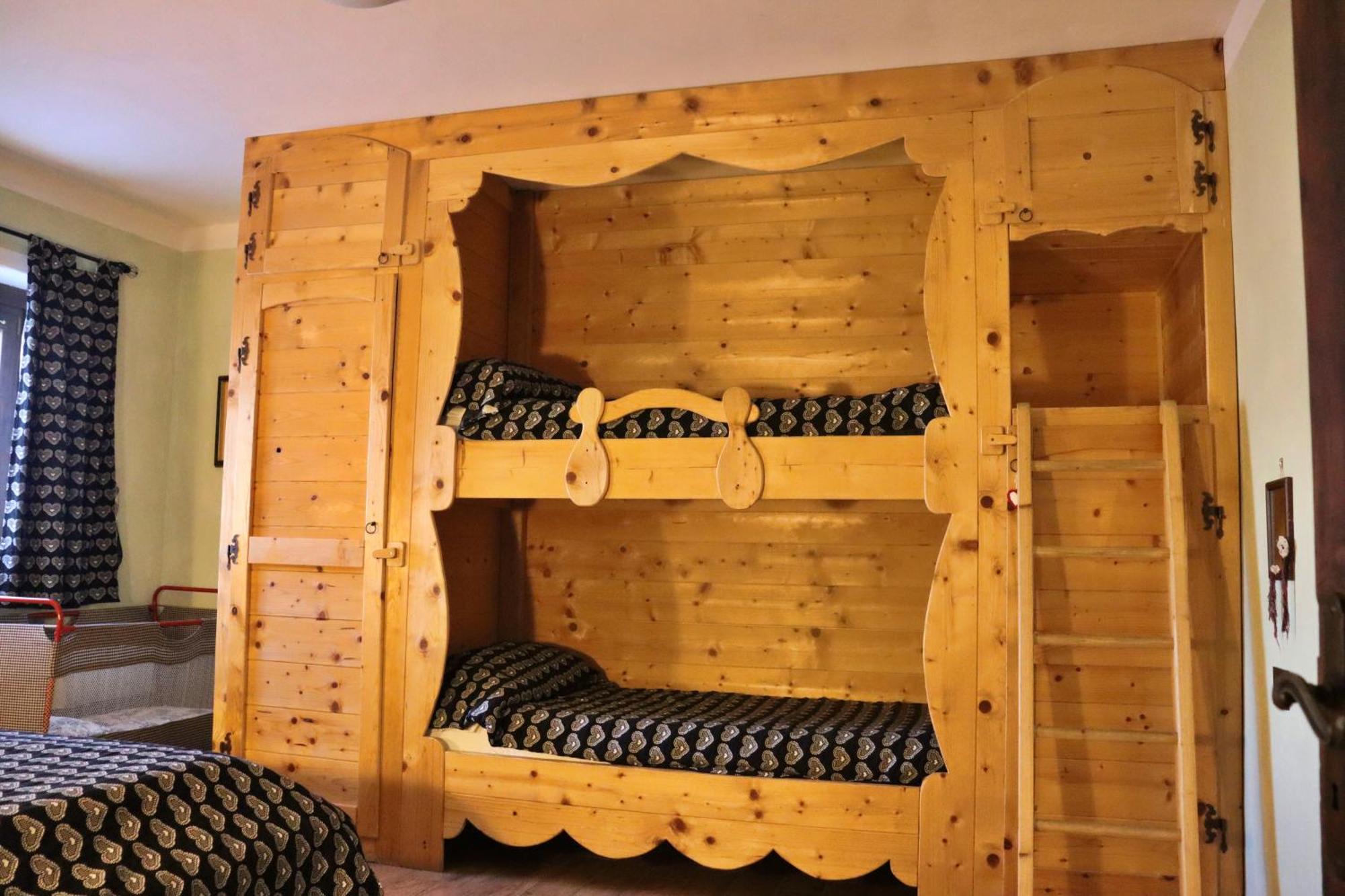 Chevres A Cheval - Apartment Aosta Eksteriør billede