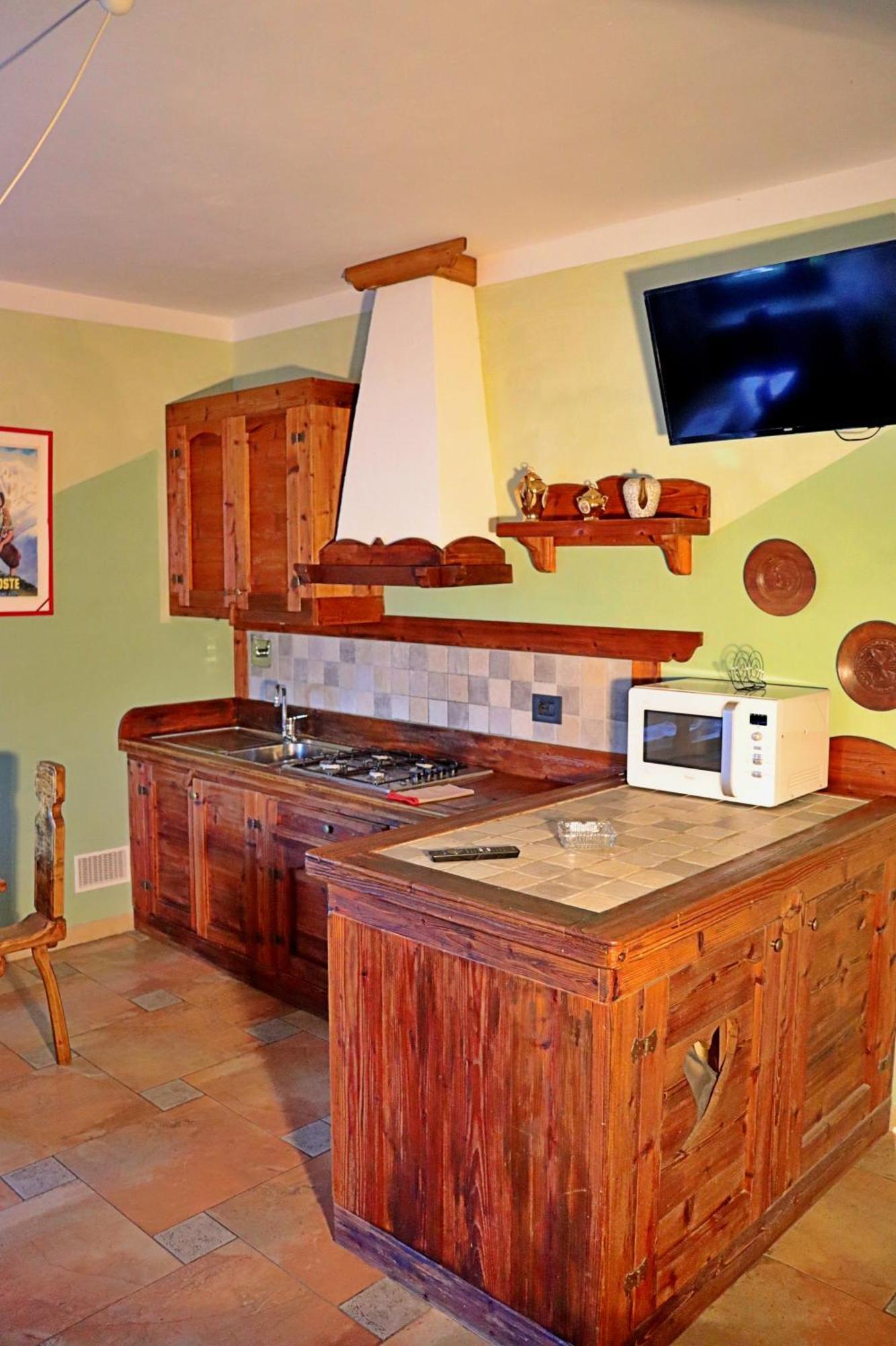 Chevres A Cheval - Apartment Aosta Eksteriør billede